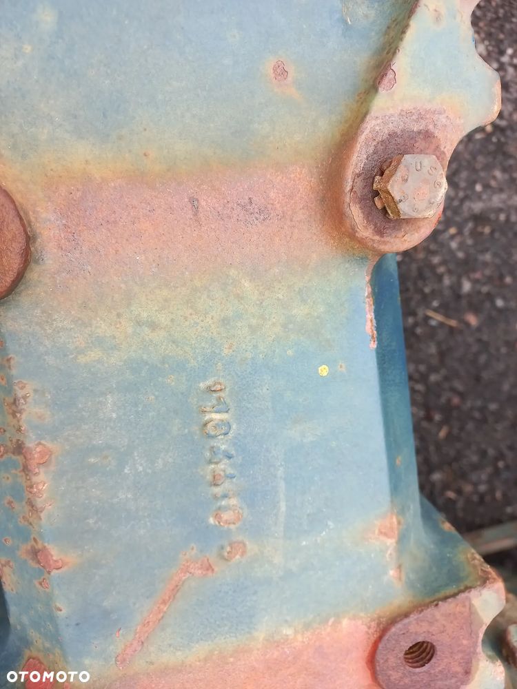 Most obudowa mostu przód tył ,zwolnica,zwrotnica,układ planetarny,atak,koło ataku wałek,półoś explorer,titan,antares,same,lamborghini,hurlimann,deutz,agroplus,agrosun,agrotron,silver,formuła,master,racing,premium,r774,0.467.473.0 ,01127250/20 ,445.4410.0 ,2324411 ,202.3111.0 ,25544100 ,91071140 ,9107.110.0, 269.4330.0 ,275.4356.0 ,255.3110.0 ,270.4741.0 ,.91311100 . 0.008.3208.0 , 0.008.3210.3,269.4331.0, 27244100. - 6