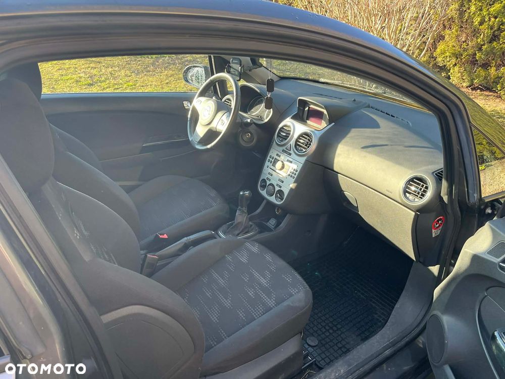 Opel Corsa - 21