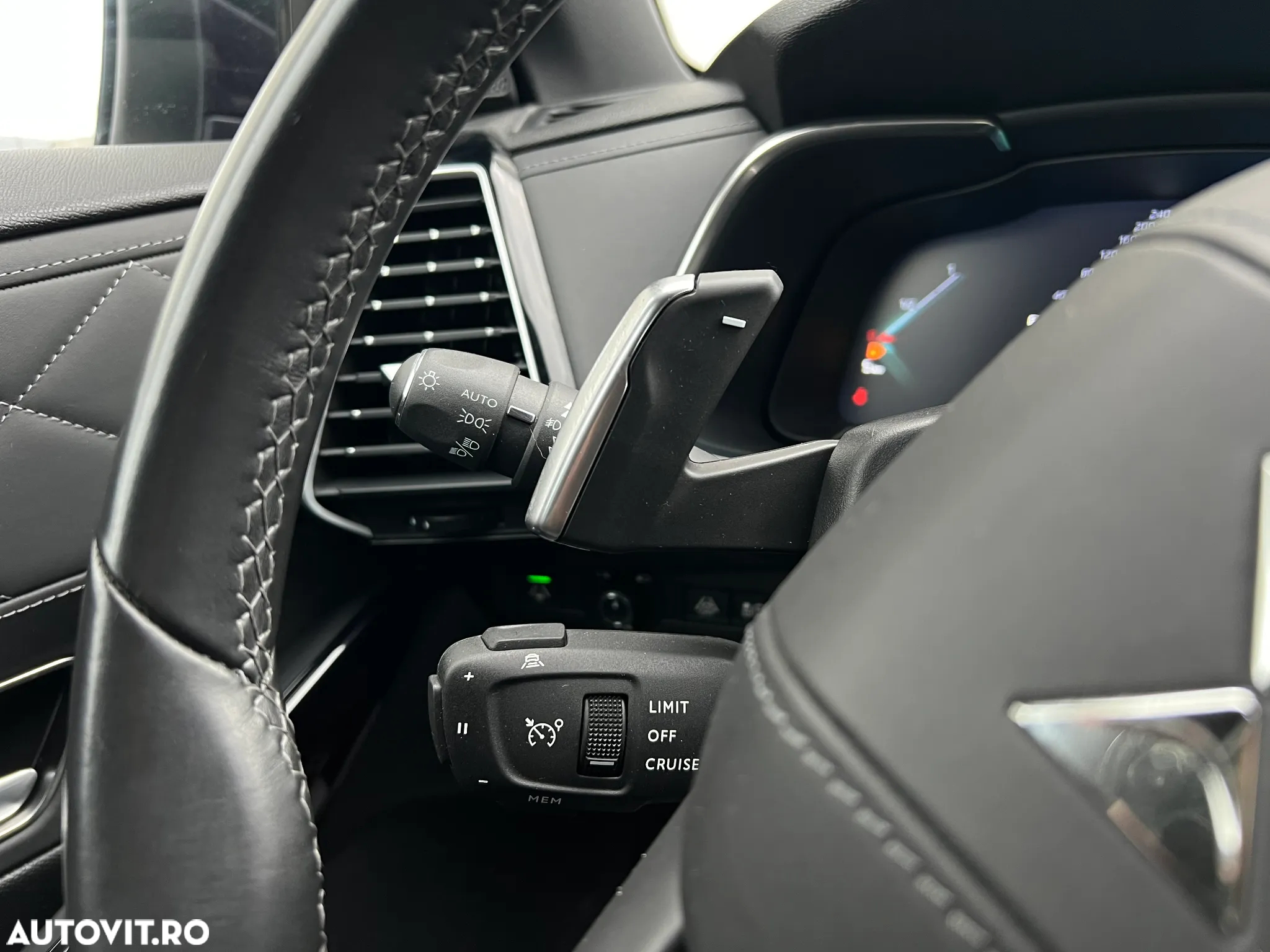 Citroën DS7 Crossback E-TENSE 4x4 GRAND CHIC - 18