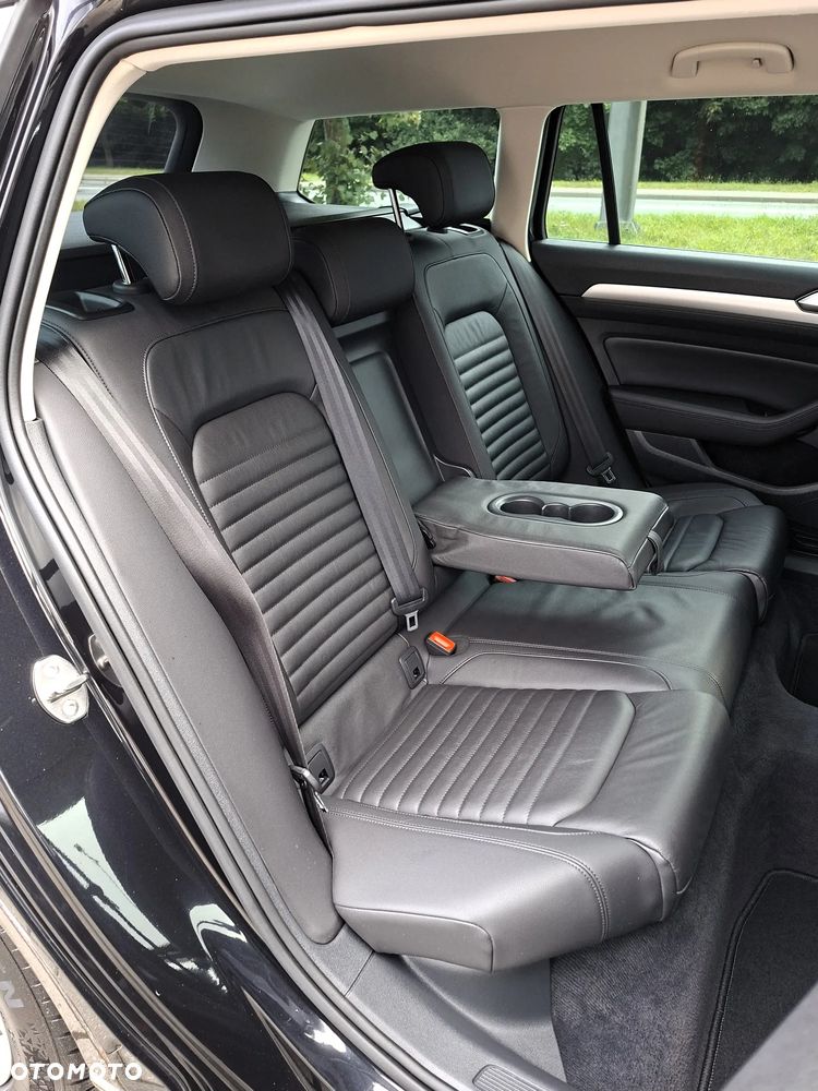 Volkswagen Passat Variant 2.0 TDI BMT Highline DSG - 13