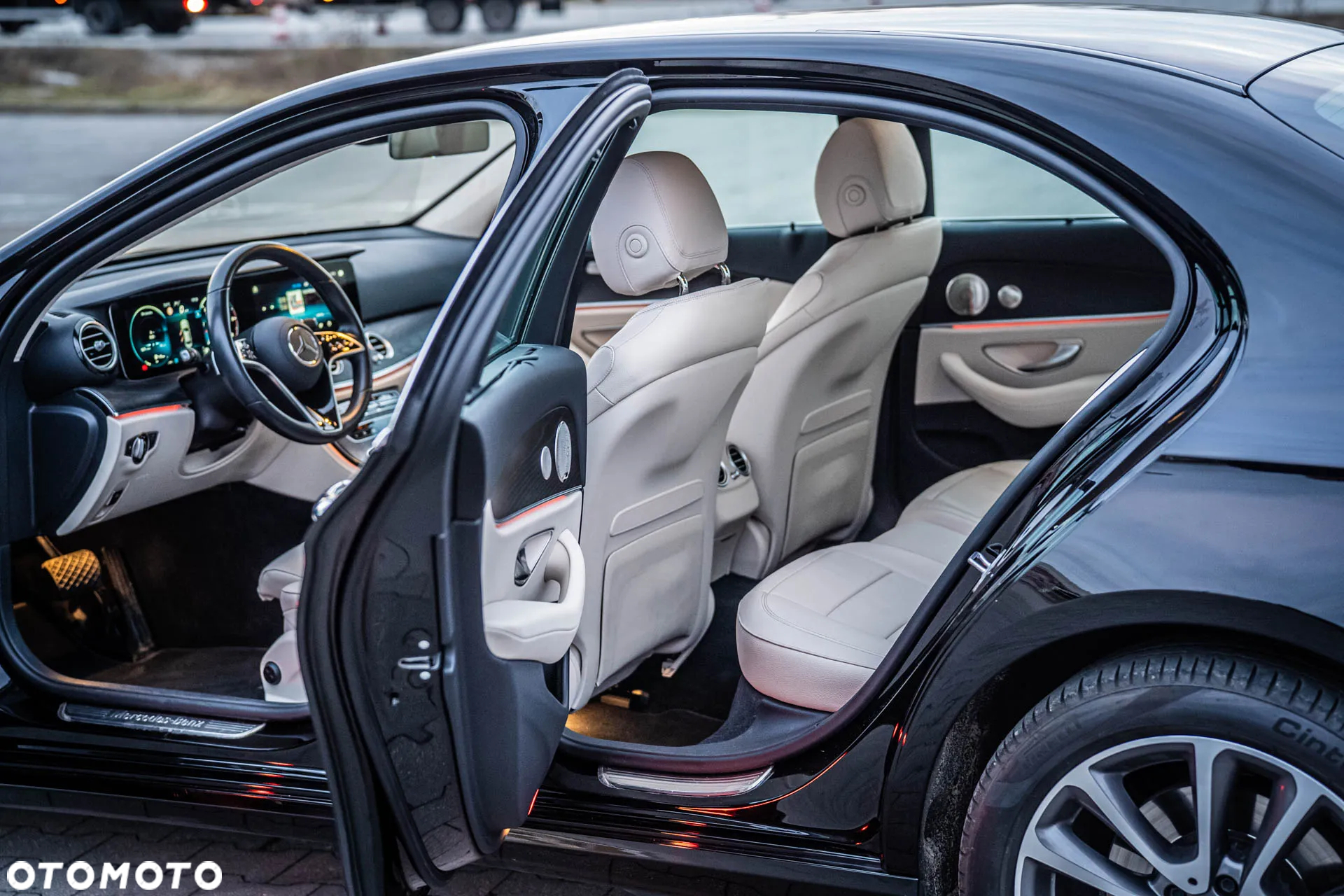 Mercedes-Benz Klasa E 400 d 4Matic 9G-TRONIC Avantgarde - 14