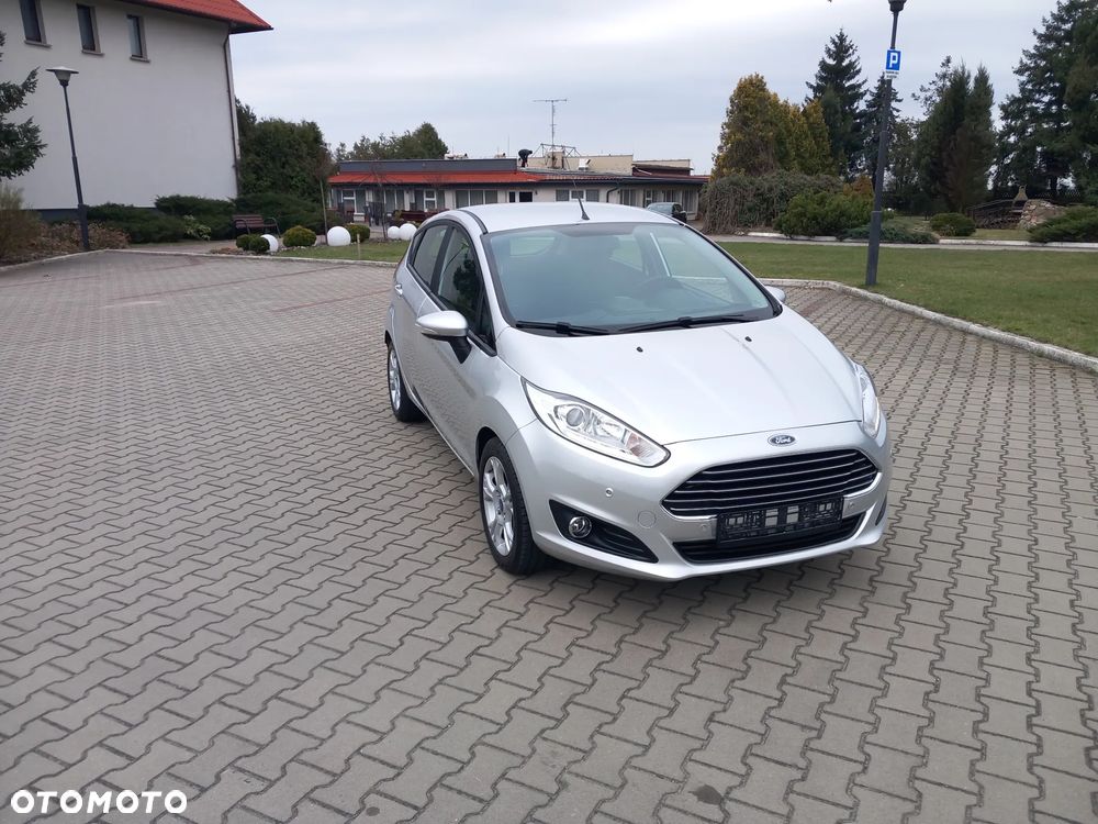 Ford Fiesta 1.5 TDCi SYNC Edition - 11