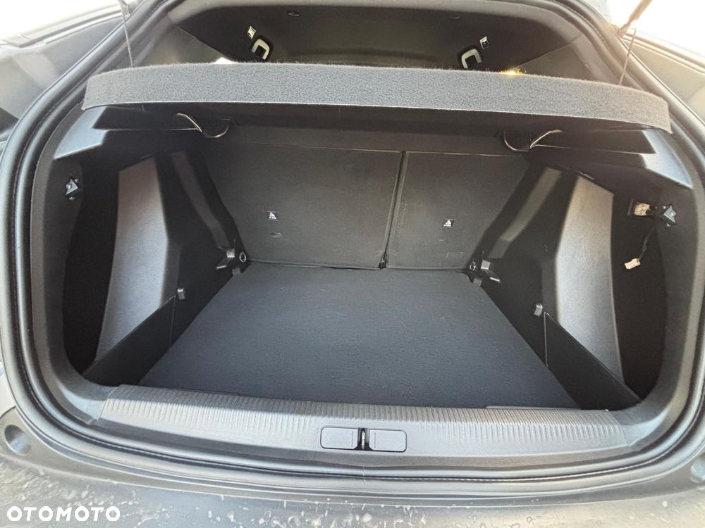 Peugeot 2008 - 23