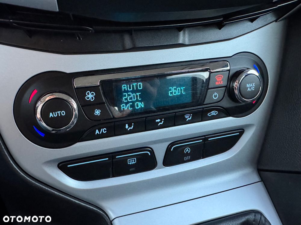 Ford Focus 1.6 TDCi DPF Champions Edition - 23