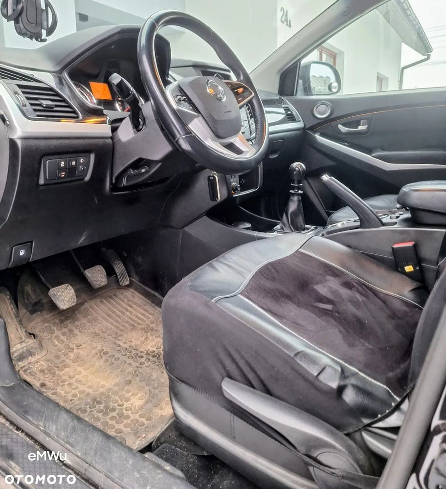 SsangYong/KGM Korando 2.0 Quartz 2WD - 12