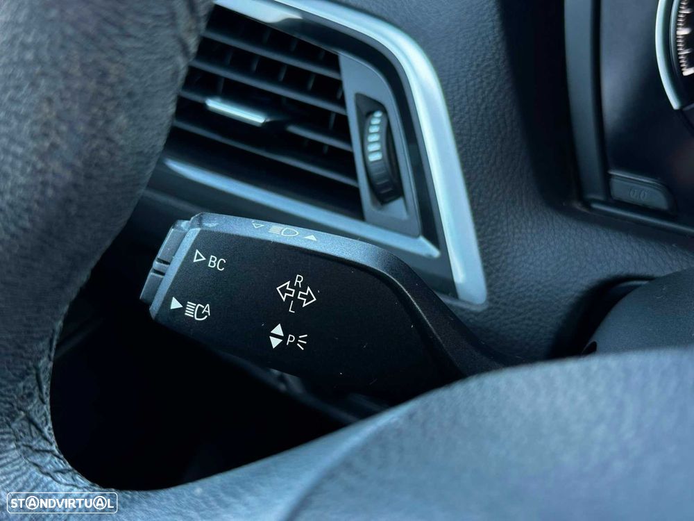 BMW 116 d EfficientDynamics - 11