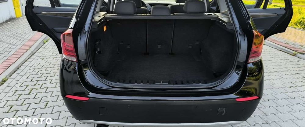 BMW X1 sDrive18i Sport Line - 19