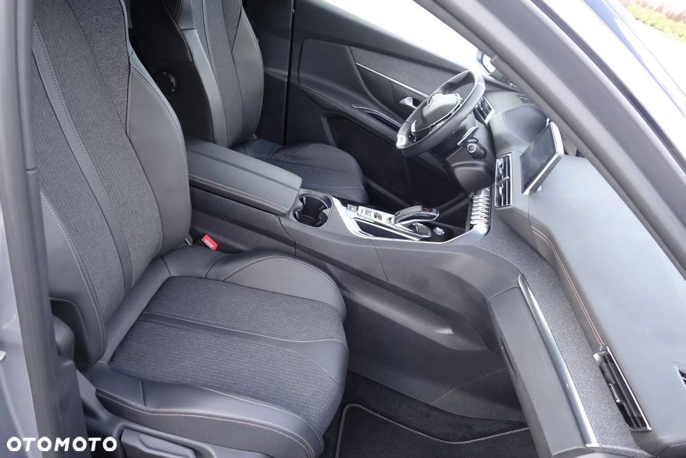 Peugeot 5008 1.6 PureTech GT Line S&S EAT8 - 13