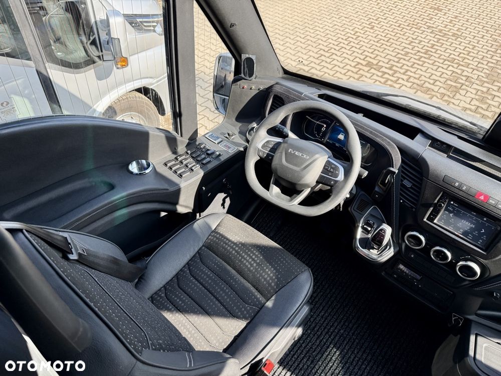 Iveco Daily 70C21 Turism Revolution ERENER 33+1+1 miejsc 2 X NOWY - 11