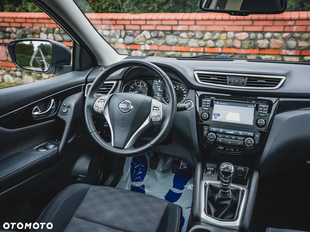 Nissan Qashqai 1.2 DIG-T 360 - 25