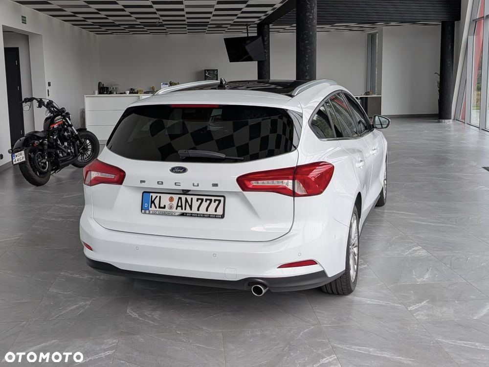 Ford Focus - 13