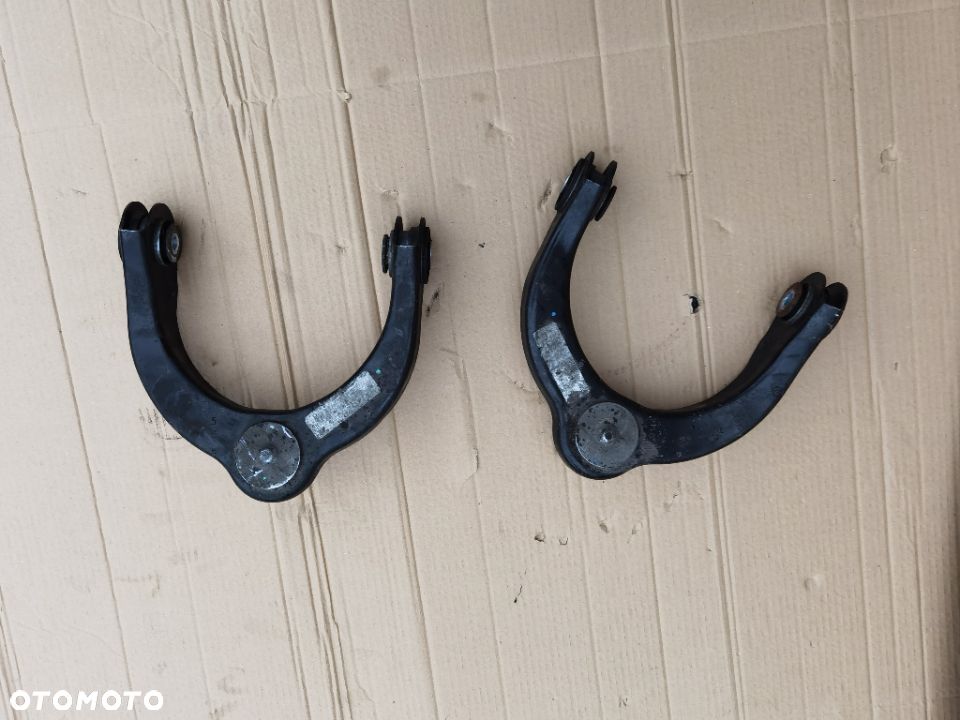 Jeep grad Cherokee Wk2 wahacz prawy lewa lift 2014-2020 górny gorny