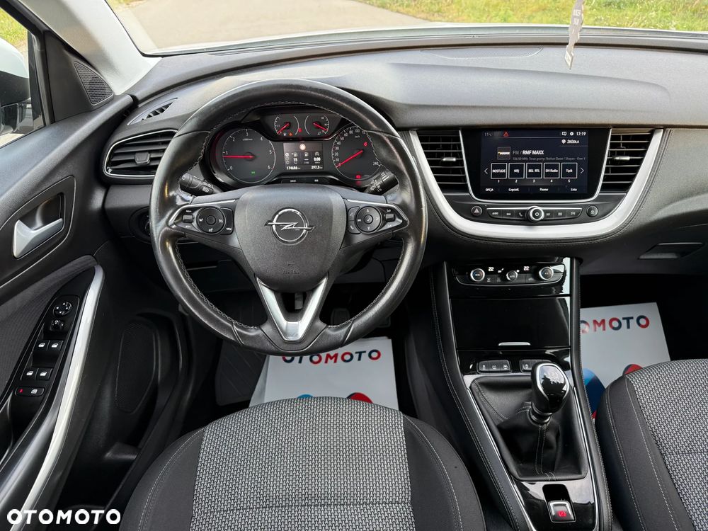 Opel Grandland X - 16