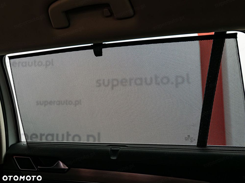 Volkswagen Passat - 22