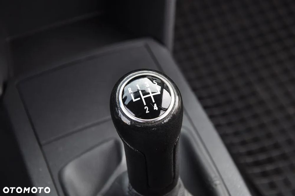 Volkswagen Polo 1.4 Comfortline - 35