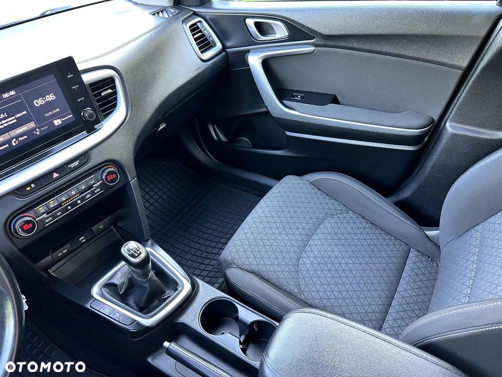 Kia Ceed 1.0 T-GDI M - 38