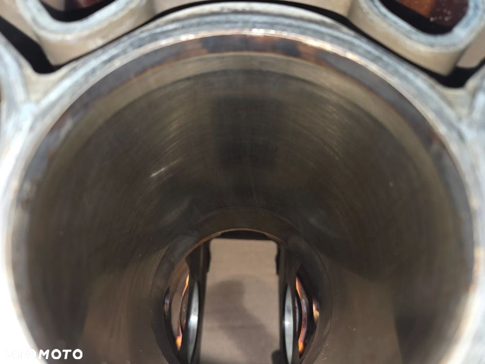 BMW E60 E81 E90 E91 E92 118I 318I 120I 320I Blok Silnika N43B20AY 0427109 - 18