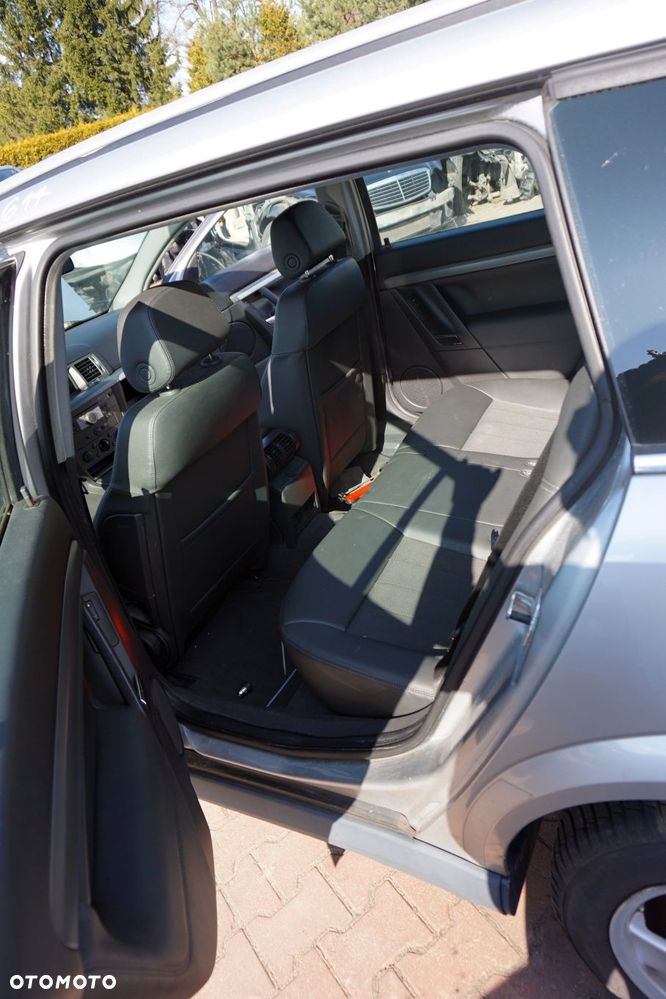 OPEL VECTRA C LIFT KOMBI 2008 Z157 1.9 CDTI Z19DTH 150KM F40 355 SREBRNY na części - 12