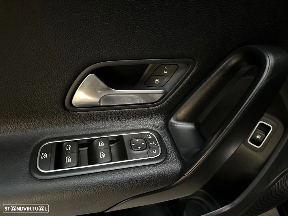Mercedes-Benz A 250 Limousine e 8G-DCT Progressive Advanced - 13