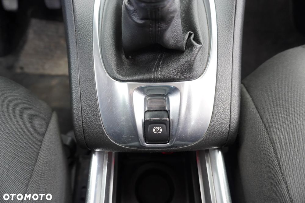 Opel Meriva 1.4 T Cosmo S&S - 28