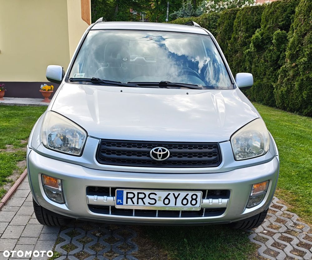 Toyota RAV4 - 2
