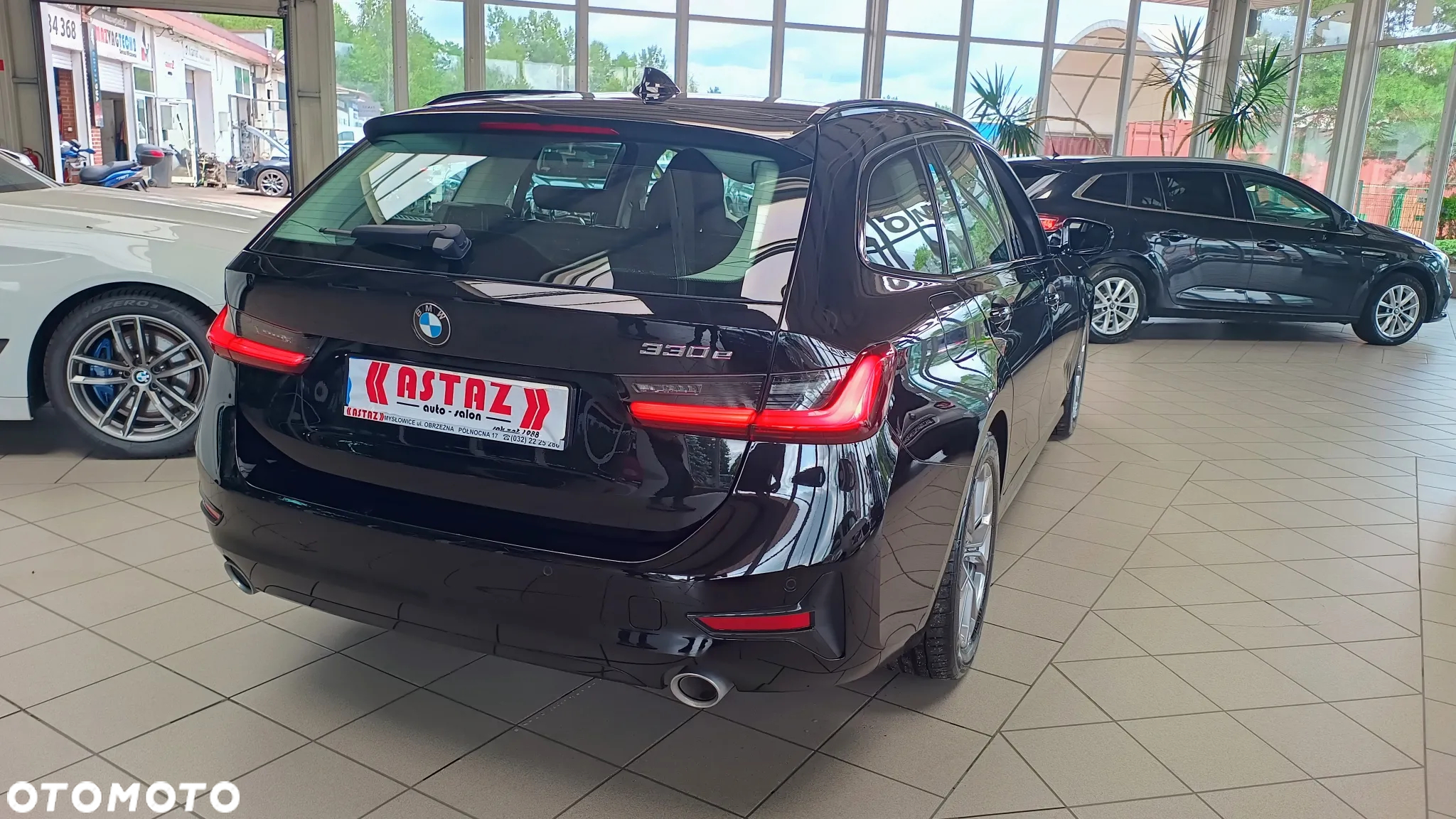 BMW Seria 3 330e Sport Line - 27