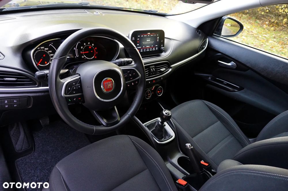 Fiat Tipo 1.4 T-Jet Business Line - 22