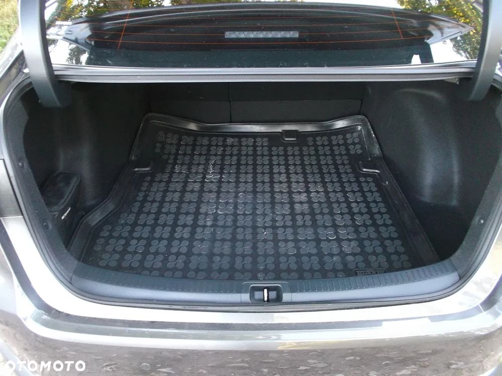 Toyota Corolla 1.5 Comfort - 30