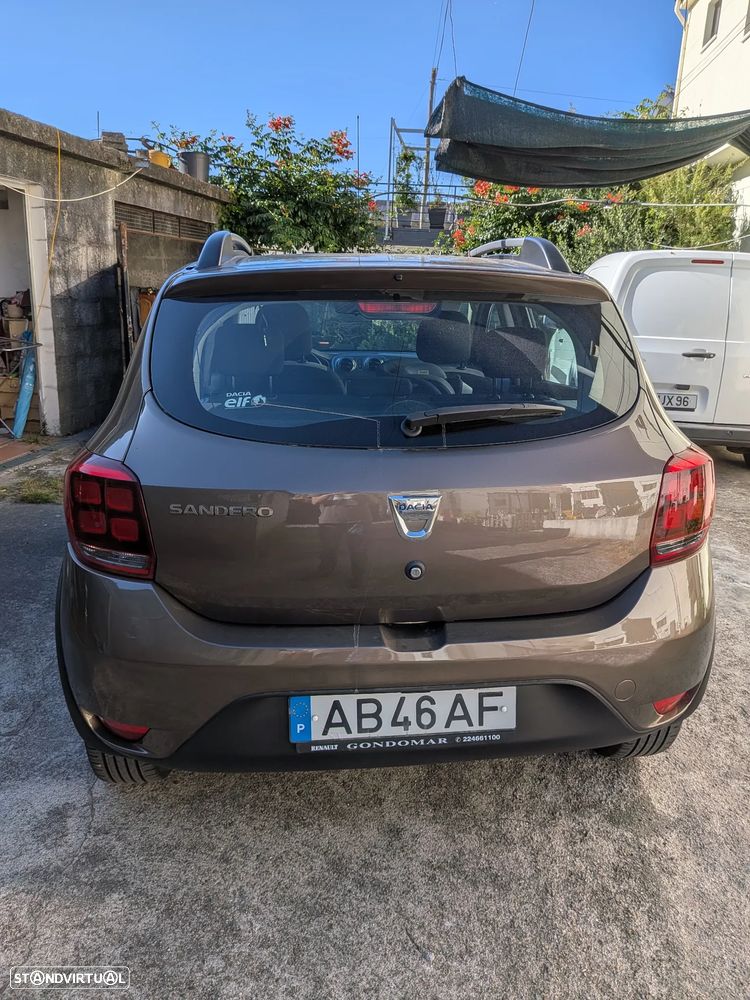 Dacia Sandero Stepway SCe 75 Essential - 6