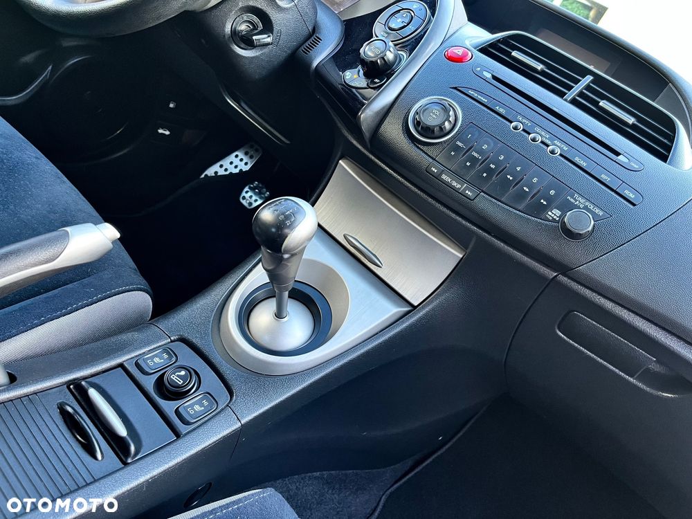 Honda Civic 1.8i-VTEC Sport - 23