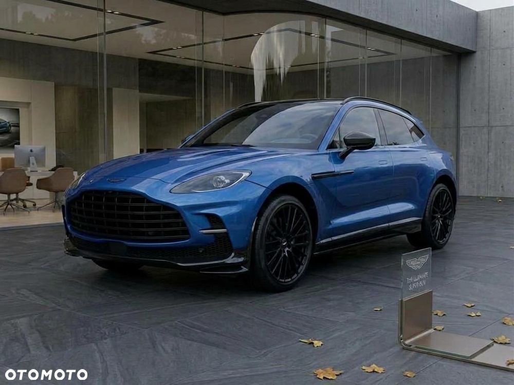 Aston Martin DBX707