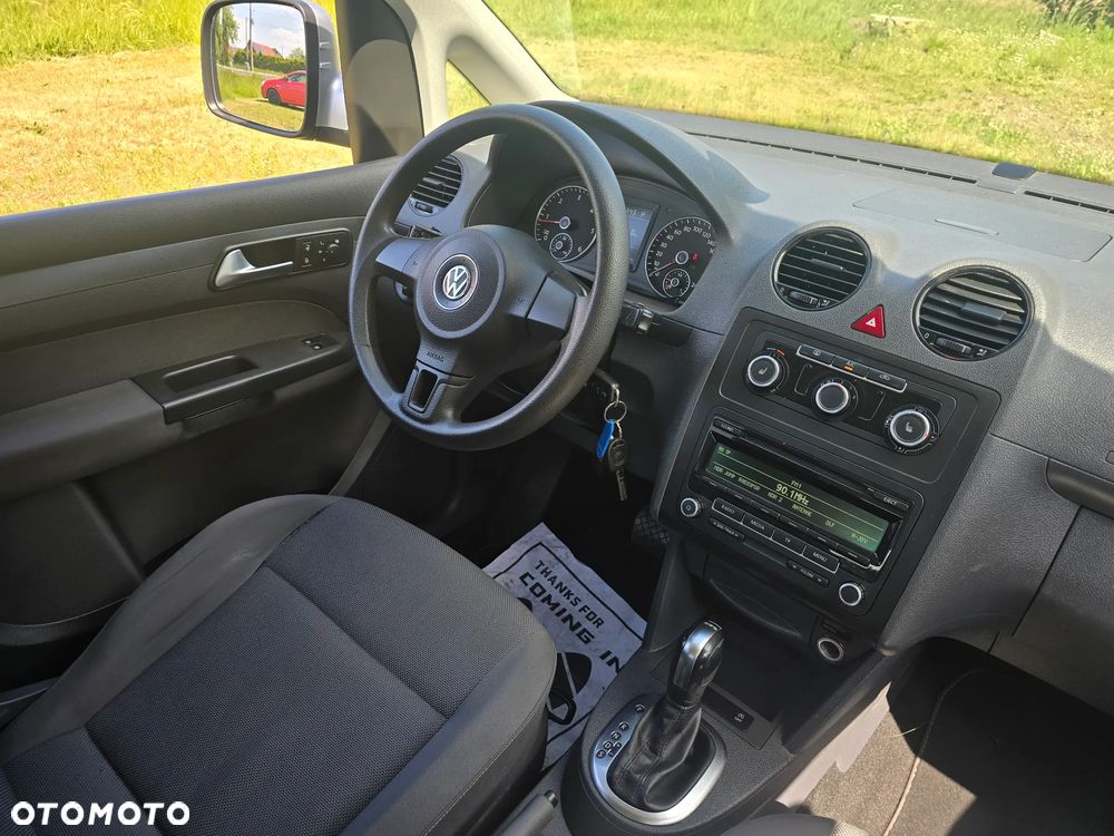 Volkswagen Caddy Trendline DSG - 23