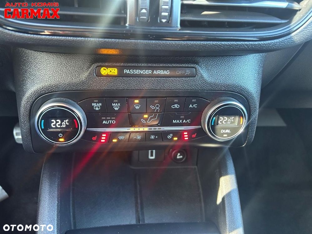 Ford Focus 1.5 EcoBlue Start-Stopp-System ST-LINE STYLE - 23