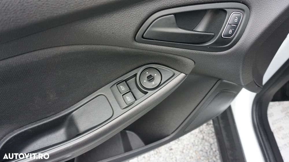 Ford Focus 1.0 EcoBoost Start Stop Trend - 16