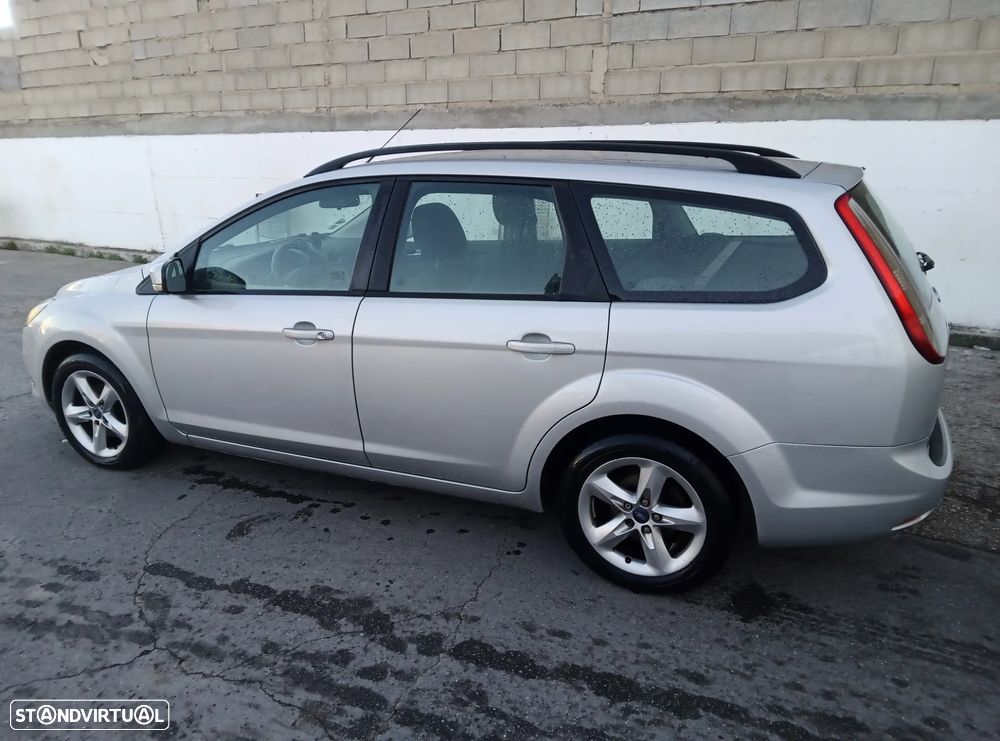 Ford Focus SW 1.6 TDCi S - 2