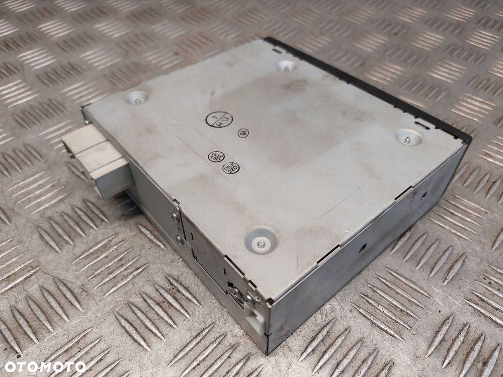 ZMIENIARKA FORD FOCUS MK2 4M5T10E887AF - 4