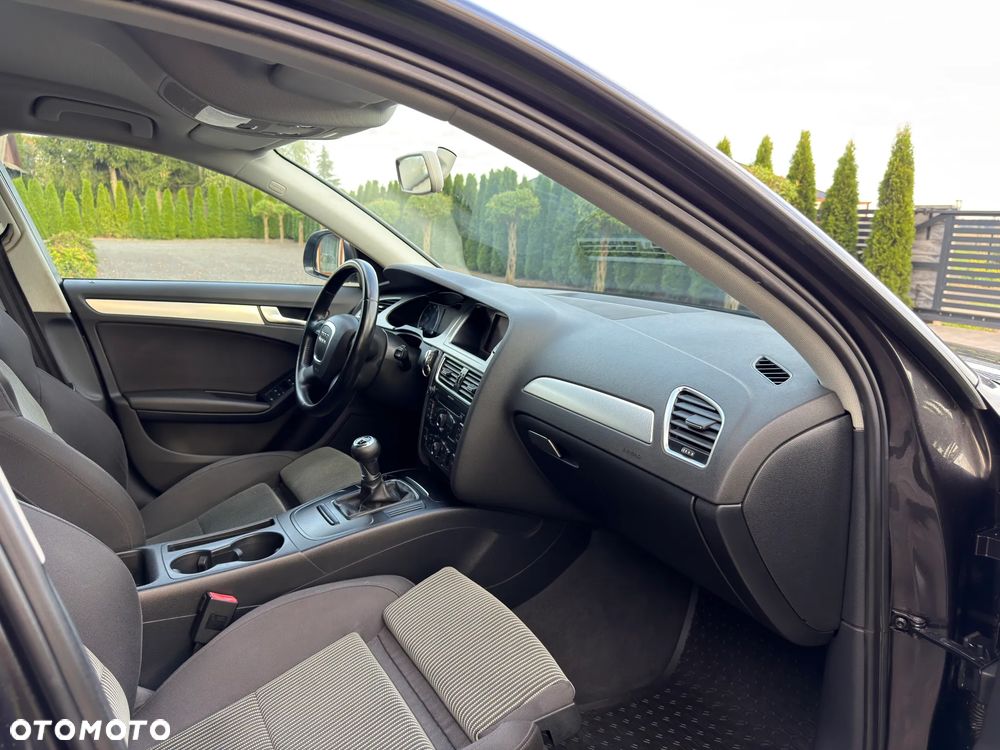 Audi A4 Avant 2.0 TFSI Attraction - 37