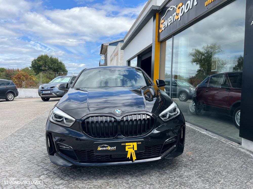 BMW 118 d Pack Desportivo M - 3