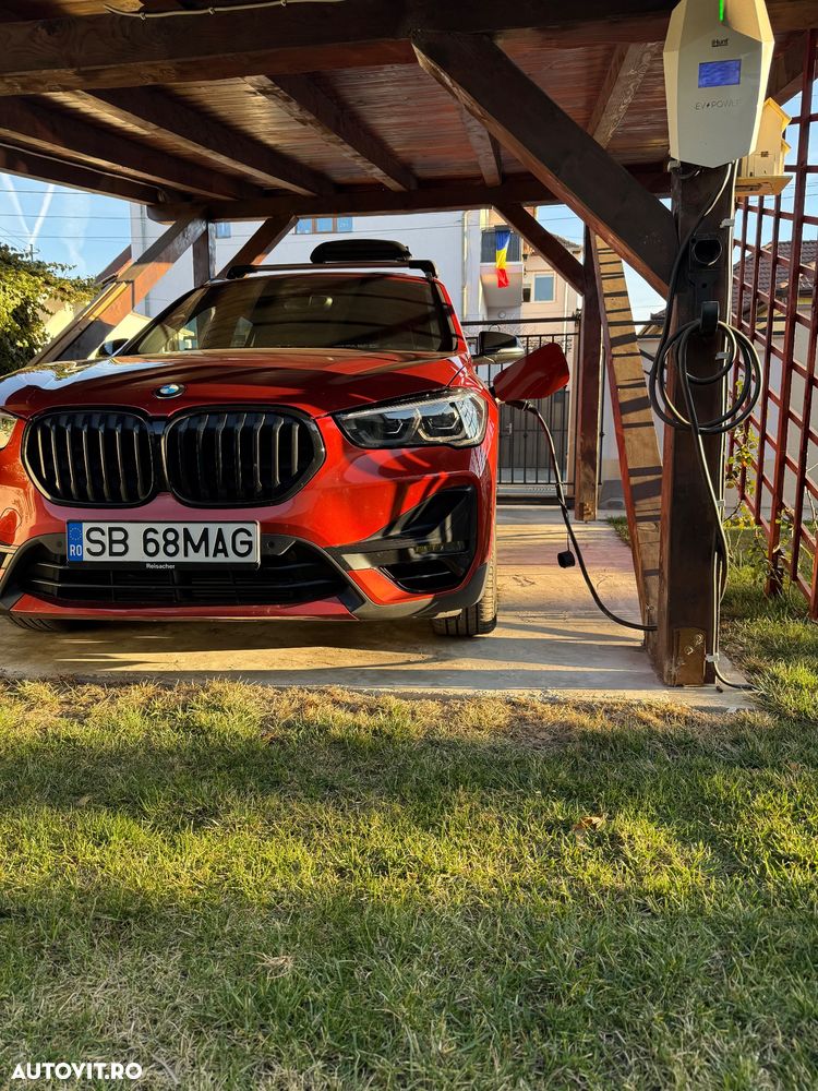 BMW X1 xDrive25e Sport Line - 1