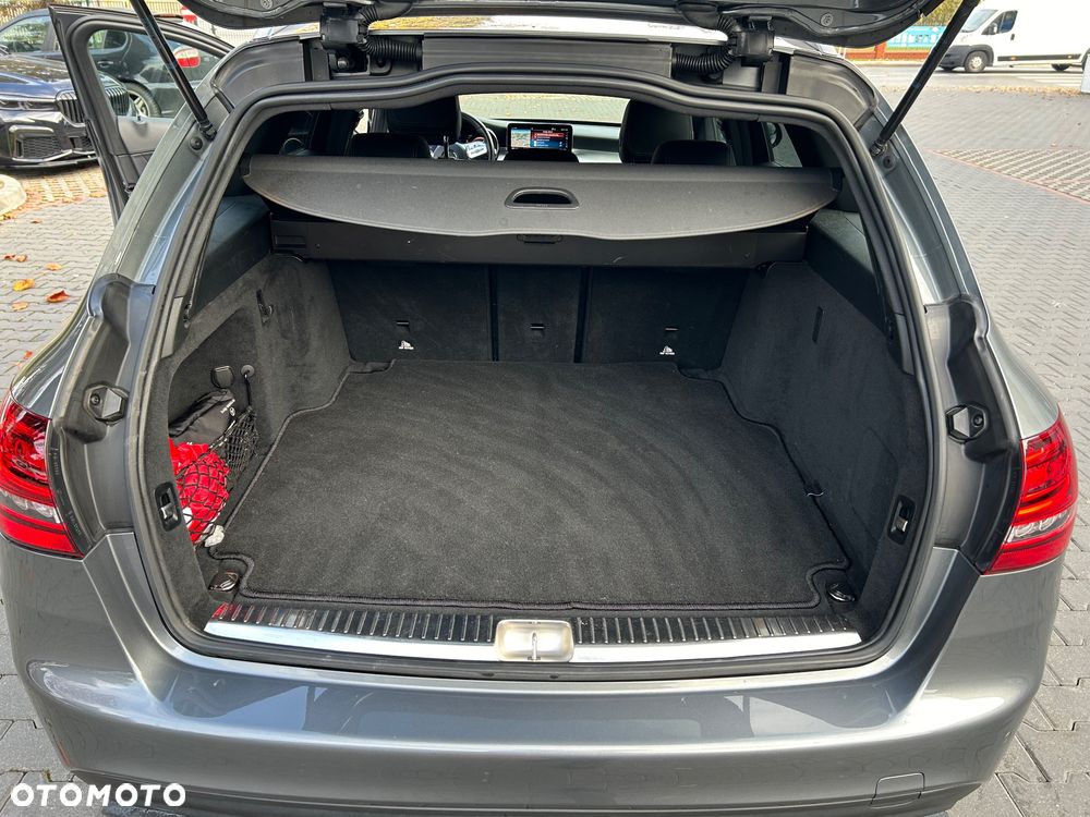 Mercedes-Benz Klasa C 220 d 4MATIC 9G-TRONIC - 16