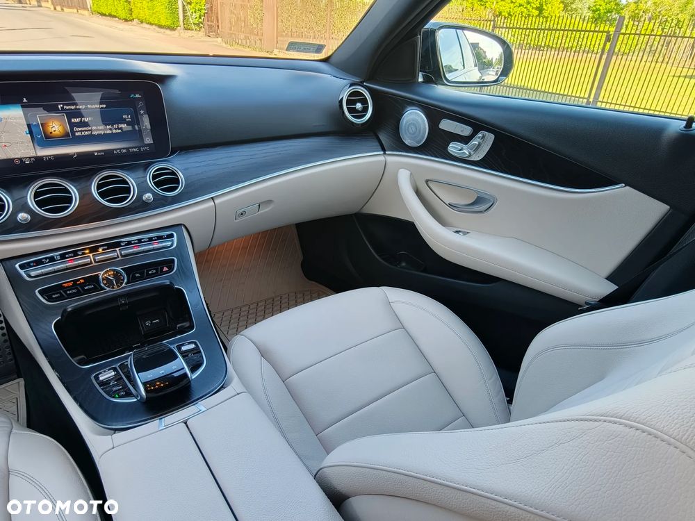 Mercedes-Benz Klasa E 220 d 4-Matic Avantgarde - 22