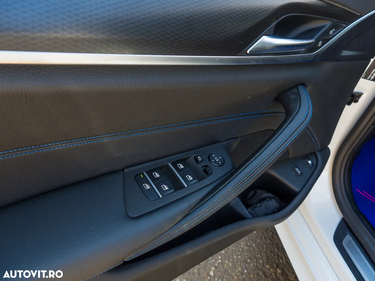 BMW Seria 5 530e Aut. M Sport Edition - 37
