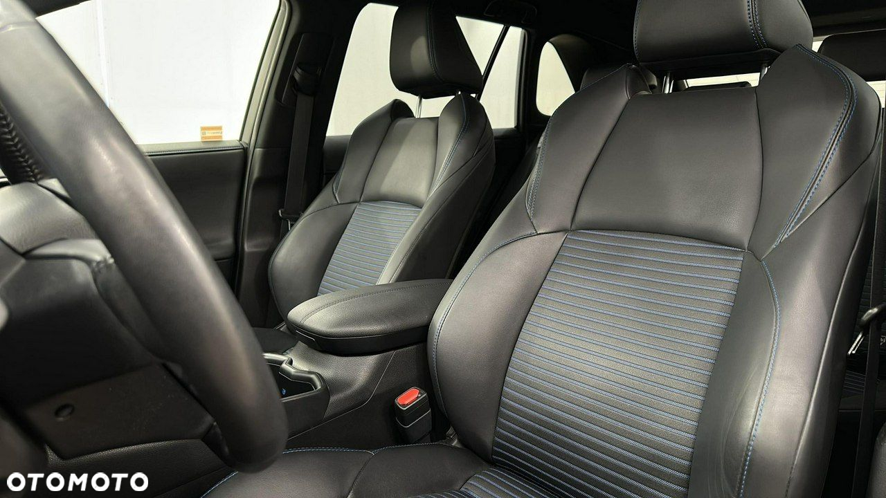 Toyota RAV4 - 10