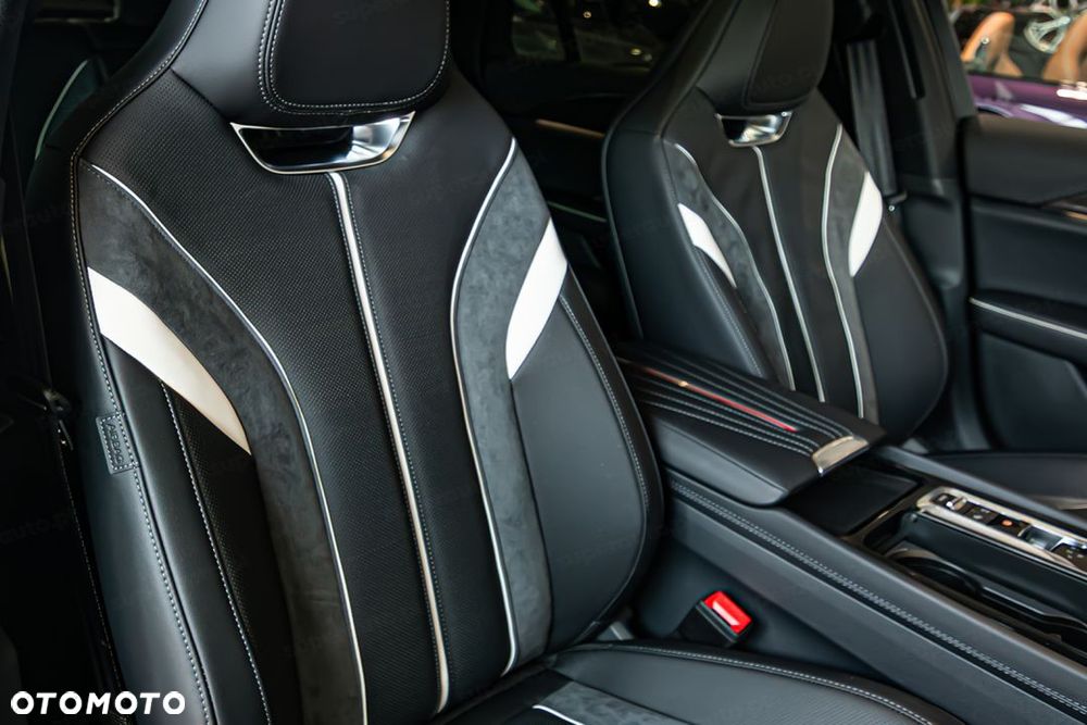 Hongqi H6 2.0T Deluxe - 13