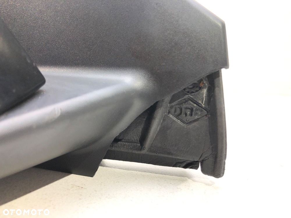 LUSTERKO PRAWE - 149.00 PLN - RENAULT MEGANE III Grandtour (KZ0/1) 2008 - 2022 1.6 dCi (KZ00, KZ12, - 4