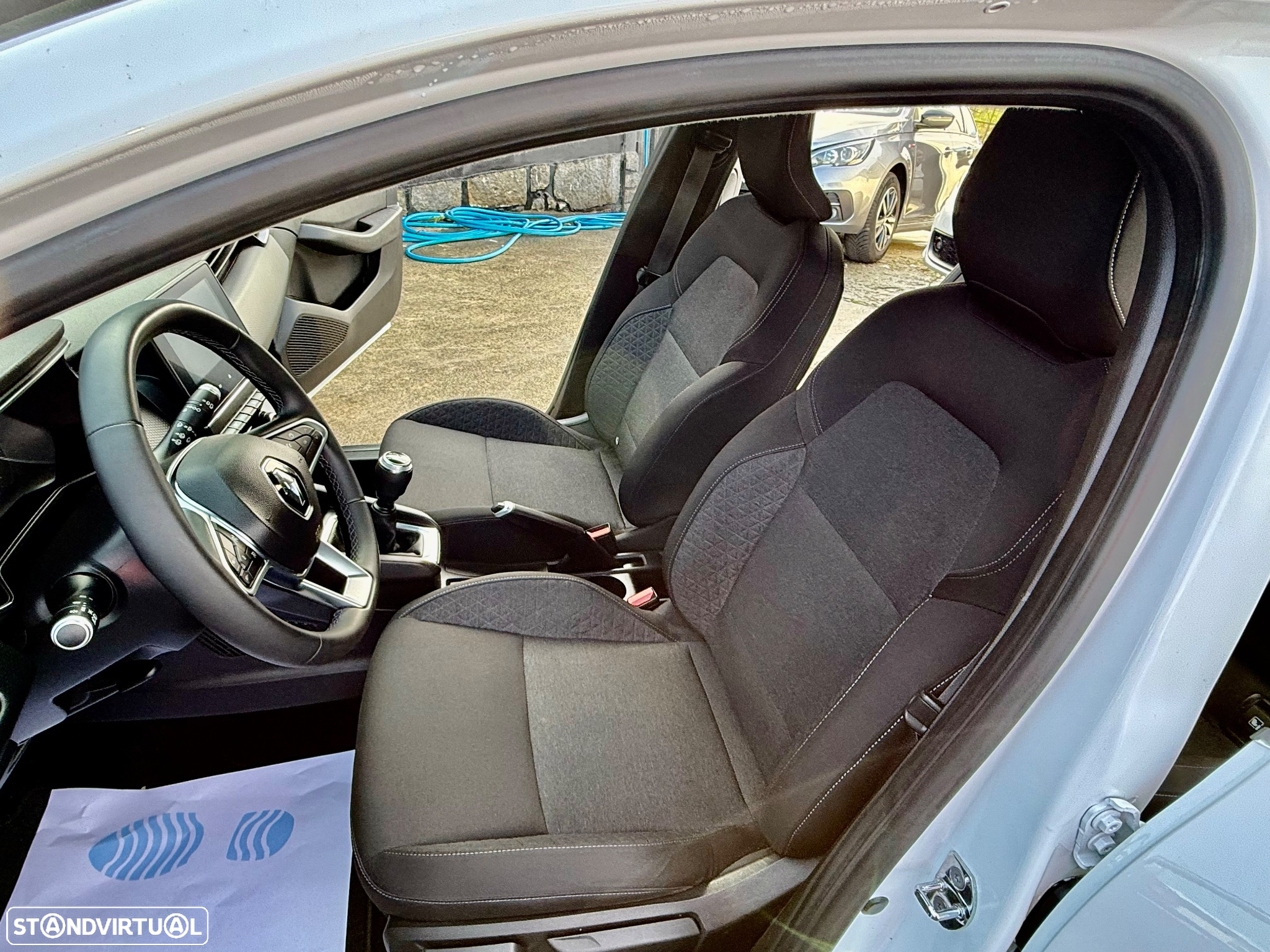Renault Clio 1.5 Blue dCi Limited - 13