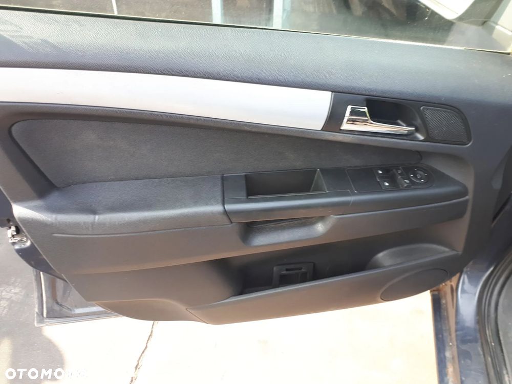 OPEL ZAFIRA B 05-08 PAS PRZÓD PRZEDNI KOMPLETNY - 29