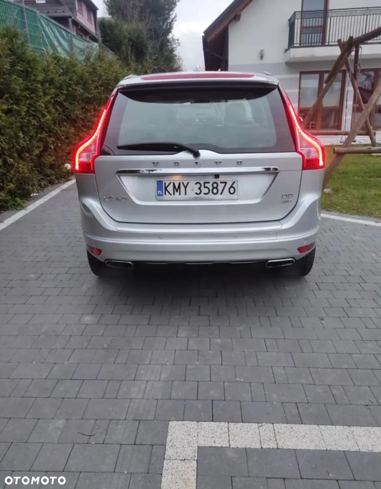Volvo XC 60 D5 AWD Summum - 4