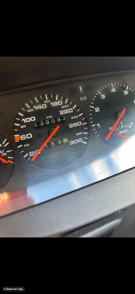 Porsche 944 Turbo - 2