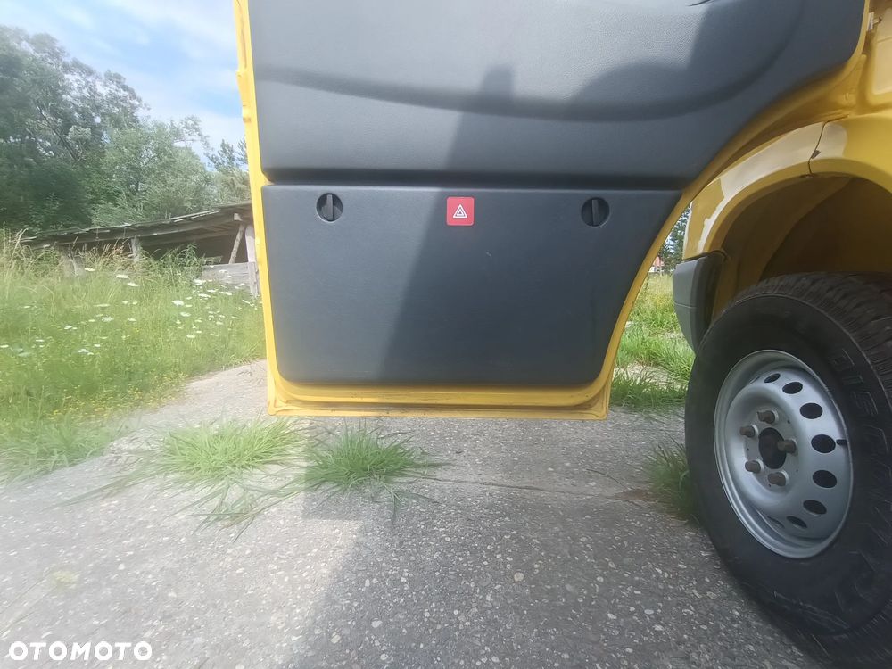 Mercedes-Benz SPRINTER 4X4 316 CDI 2.7, 5 cylindrów BLOKADA MOSTU! STAN BLACHARSKI IDEALNY! CAŁE AUTO W ORYGINALNYM LAKIERZE!!IDEALNA BAZA POD KAMPERA WYPRAWOWEGO! - 33